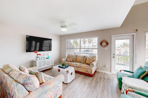 Port Isabel House | Canal-Front Extravaganza