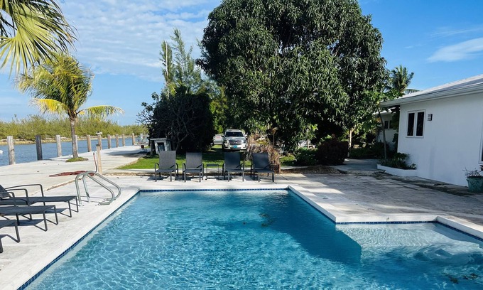 Coral Harbour Villa | Canal House, Wow! Luxury