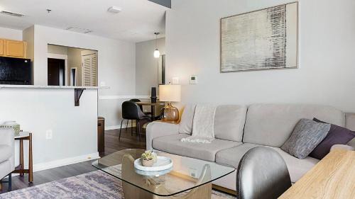 Downtown Indianapolis Apartment | Canal Walk District Apartments by Landing