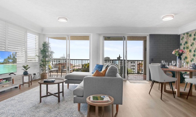 Kings Beach Apartment | Canberra Heights Unit 2, 35 Canberra Tce Kings Beach