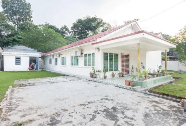Ampang House | Candle Light Homestay