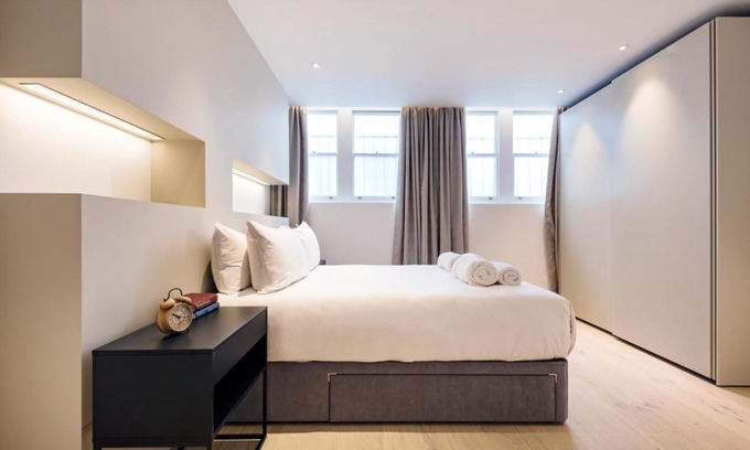 Queen's Gate Apartment | CanguroProperties - Canning Passage