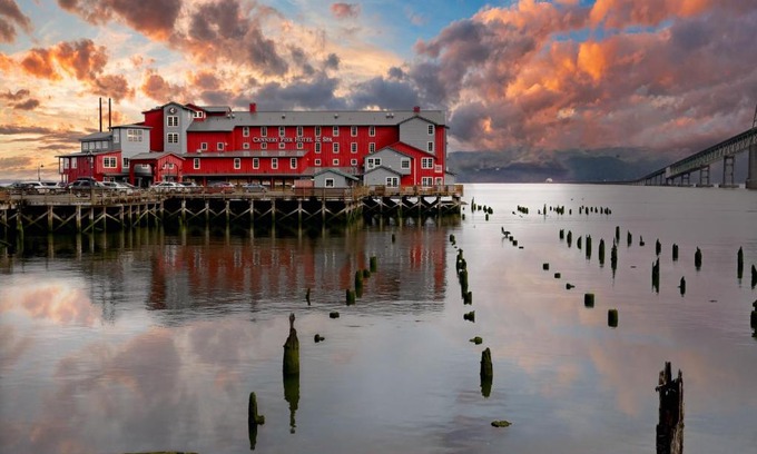 Astoria Hotel | Cannery Pier Hotel & Spa