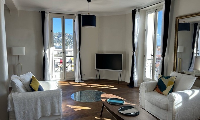 Carnot Apartment | Cannes 10 mn walk Palais des Congrès