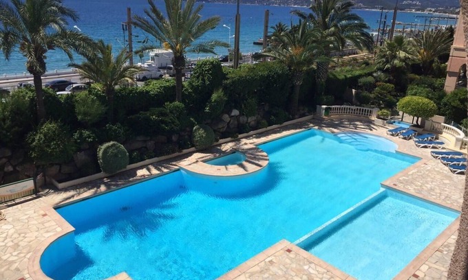 Cannes La Bocca Apartment | Cannes - 2 rooms, sea view.