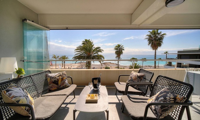 Villeneuve Loubet Beach Apartment | Cannes Luxury Rental - Stunning sea front apartment