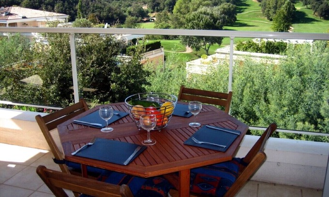 Mandelieu-La-Napoule Apartment | Cannes/Mandelieu Lux apt.Pool; Wifi; Sat Tv; Clim; Golf; 3 pools.Near beaches