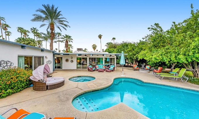 Palm Springs House | Canon Cabana Permit# 2295