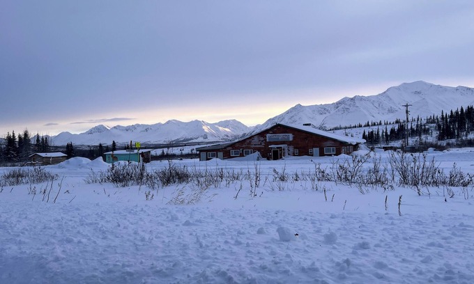 Cantwell Hotel | Cantwell Cabins