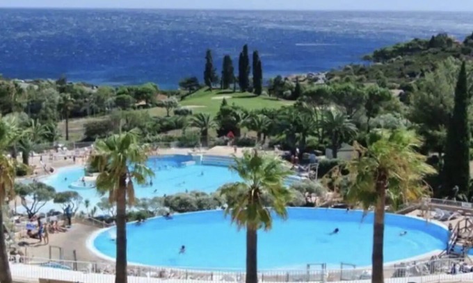 Le Dramont Apartment | CAP Esterel : Magnifique VUE MER 2 PCS Rénové ET Climatisé/5 Pers