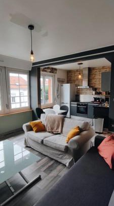 La Celle-sous-Gouzon Apartment | Capacité 4 personnes, 1 chambre, Terrasse in Dunkerque