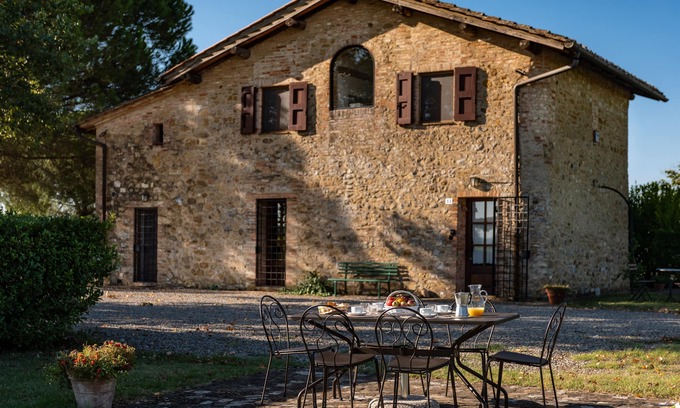 Siena House | Capanna, Typical Tuscan Farmhouse With Fruit Garden