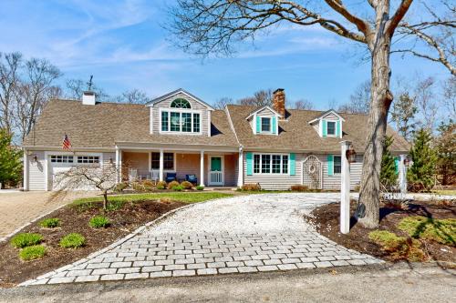West Yarmouth House | Cape Bliss