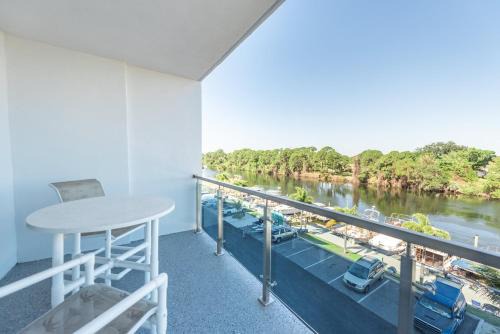 Merritt Island Resort | Cape Crossing Resort & Marina