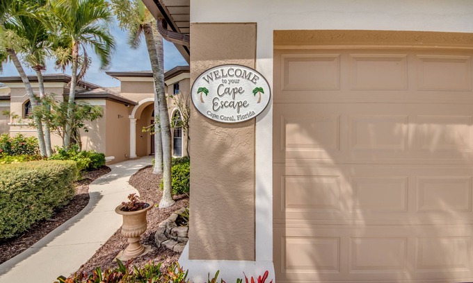 Diplomat House | Cape Escape is the perfect name for this place.