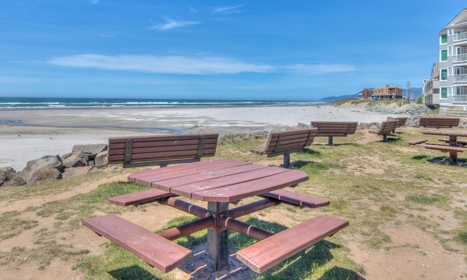 Logsden Condo | Cape Lookout at Pacific Winds