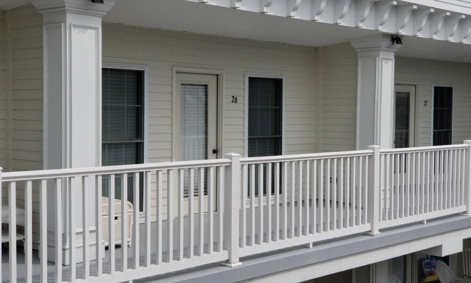 Cape May Condo | Cape May Condo Getaway w/Rooftop Deck, Onsite Parking, 1/2 Block to the Beach