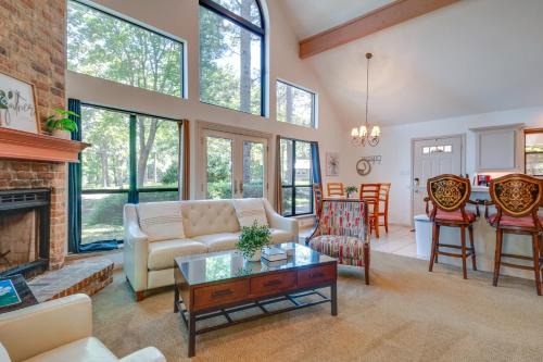Cape Royale House | Cape Royale Home with Deck - Walk to Lake Livingston