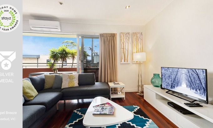 Capel Sound Apartment | CAPEL BREEZE nDIRECTLY ACROSS FROM THE BEACH AT CAPEL SOUND