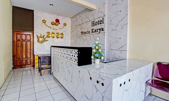 Nganjuk Hotel | Capital O 92162 Hotel Wisata Karya