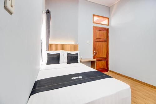 Banguntapan Hotel | Capital O 94314 Sunny Co Living