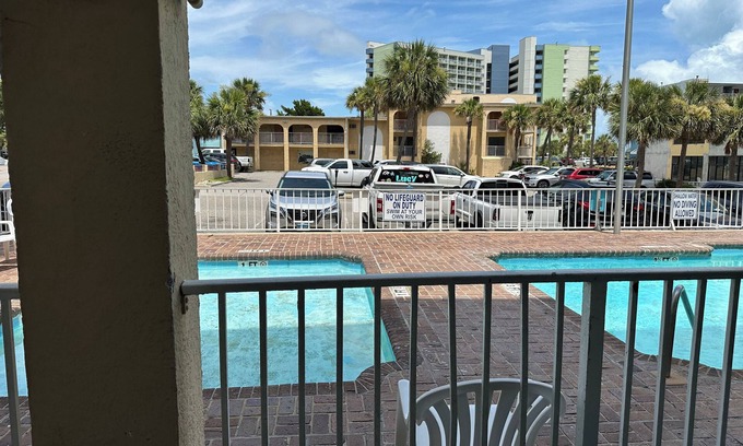 Myrtle Beach Hotel | Capital O Sunset Waves Hotel Myrtle Beach Oceanfront