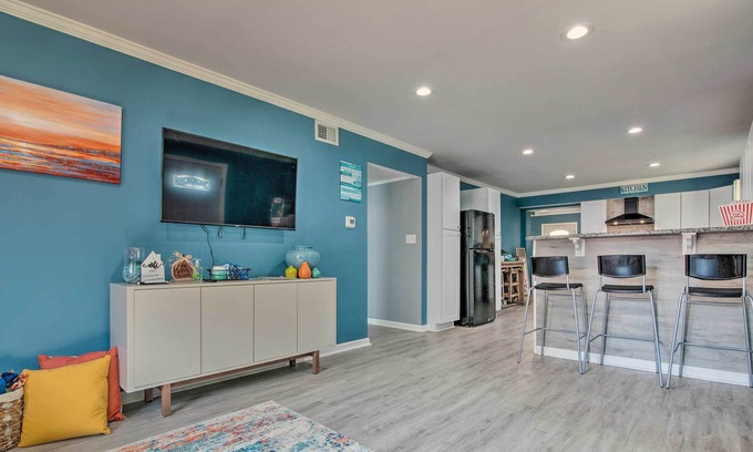 Topeka House | 'Capital Suites at the Park' - 5 Mi to Downtown!