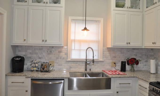 Central Oklahoma City House | Capitol House - Historic 5bed/3bath house near OUHSC,State Capitol and Downtown