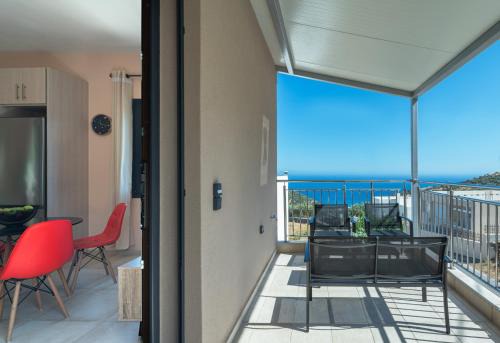 Ano Rodakino Apartment | Capostango Apartments - Stunning Views of Libyan Sea