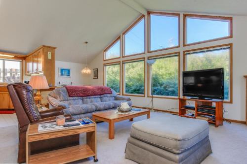 Lincoln City House | Captain Bill's Beachhouse
