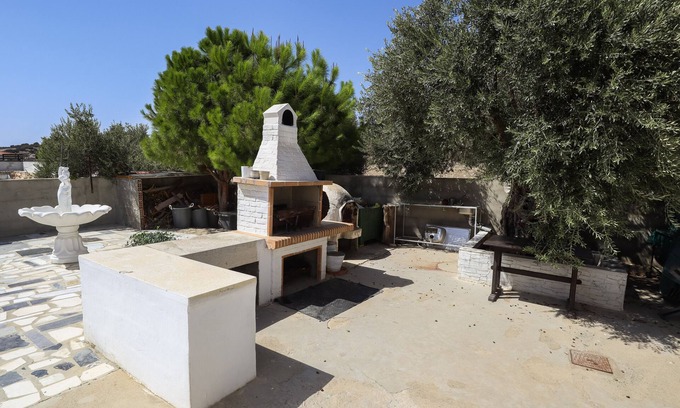 Agios Theodoros House | Captivating 2-bed House