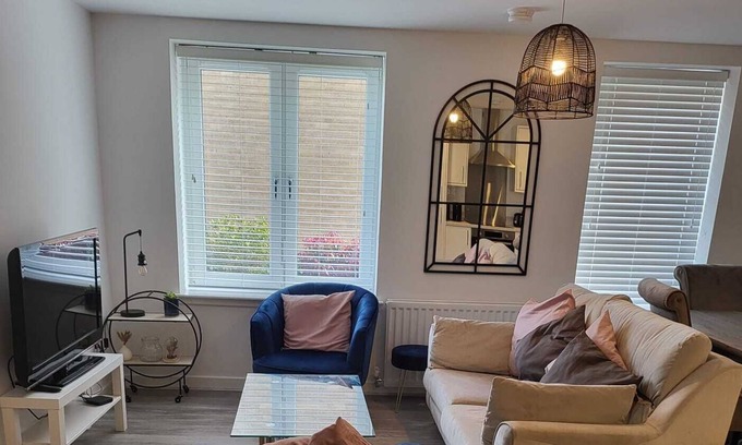East End Apartment | Captivating 2-Bed Apartment in Glasgow