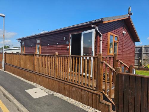 Bridlington House | Captivatingly Stunning 2-Bed Cabin in Bridlington