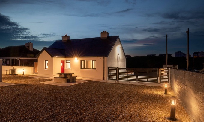 Lahinch House | Carcassonne - Gorgeous Luxury!