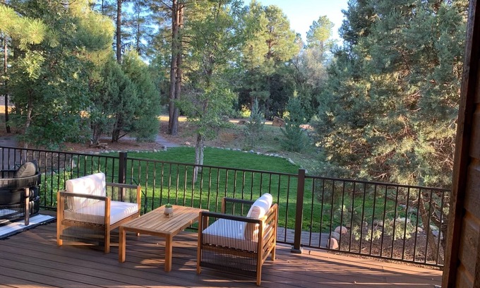 Torreon Cabin | Cardinal Lodge in Torreon - Incredible Outdoor Living - Family Retreat Sleeps 10