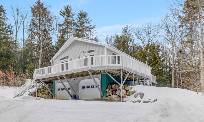 Campton House | Cardinals Perch: Dog OK - Hike, Swim, Fish, Garage, Gas Fireplace, Fast WiFi