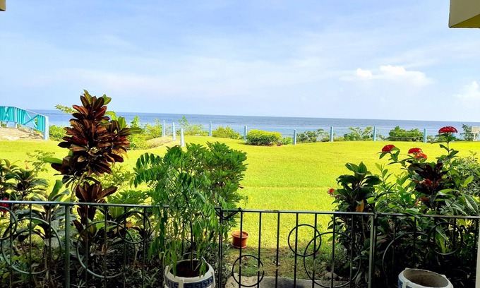 Ocho Rios Apartment | Carib Water Front CONDOMINIUM Ocho Rios