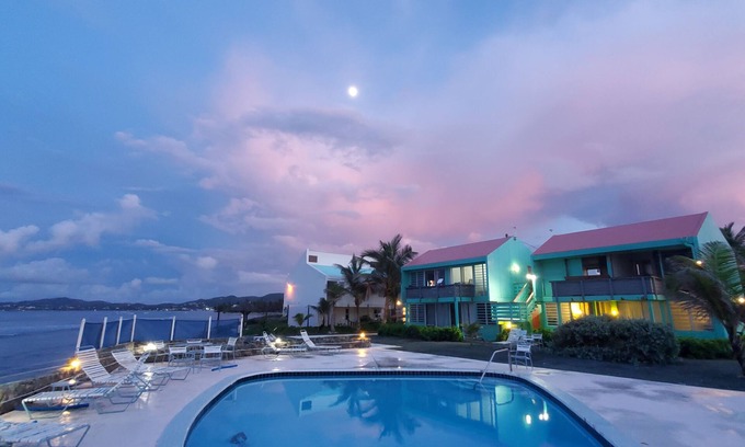 La Grande Princesse Condo | Caribbean blues and breezes to soothe your soul!
