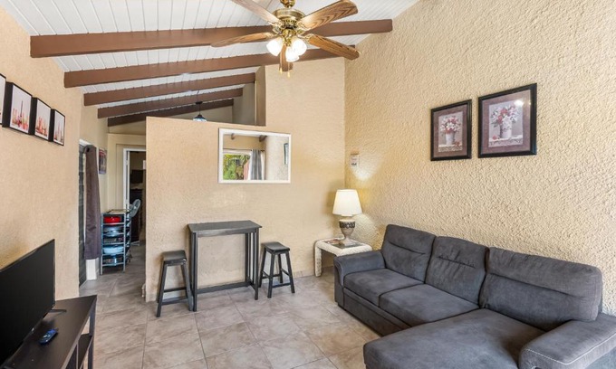 La Grande Princesse Apartment | Caribbean View Style condo