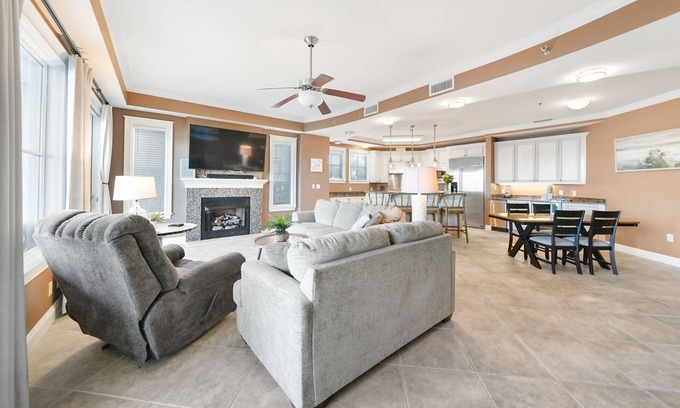 Sunnyside Condo | Carillon Sunset 101 | 3br Lakefront and Fabulous!