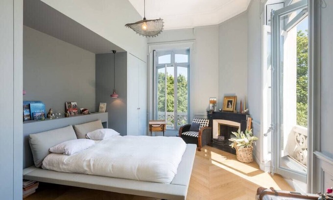Lyon City Centre Villa | Carlotta - Magnificent old and charming mansion with a view