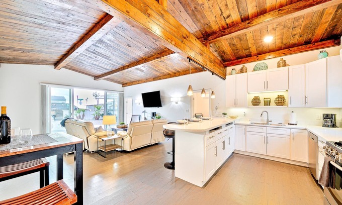 Carlsbad House | Carlsbad Ocean-View Beach Home w/ Private Hot Tub & Walkable Locale