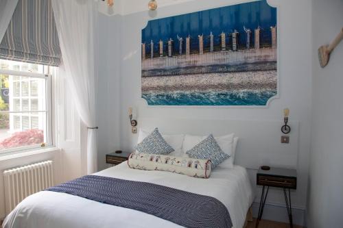 Torquay Bed & Breakfast | Carlton Court