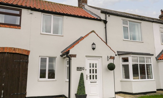 Carlton-in-Cleveland Cottage | Carlton Grange Farm Cottage, HUTTON RUDBY