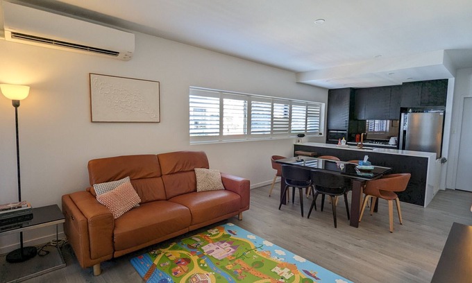Dee Why Apartment | Carlyle Apartment at Dee Why, Northern Beaches NSW