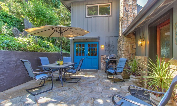 Carmel Valley House | Carmel Valley close to Village, Carmel, Laguna Seca. Sleeps 7 separately. !