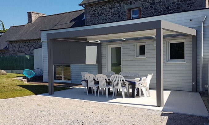 Plurien House | Carmelite house on enclosed plot, 1km from the sea near Erquy, sables d'or
