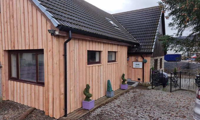 Aviemore Bed & Breakfast | Carn Mhor Bed and Breakfast