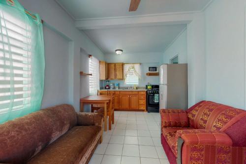 Placencia House | Carol's Cabanas