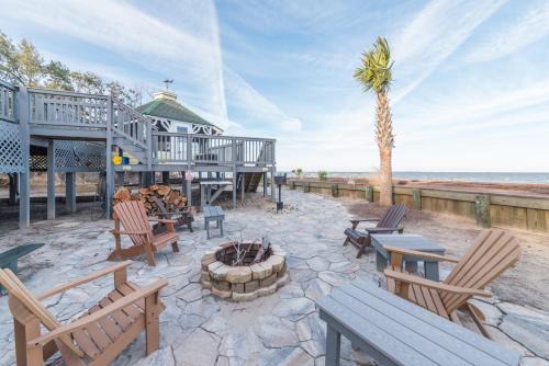 Saint Helena Island House | Carolina Sunrise on St. Helena Island